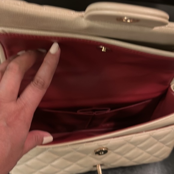 Crossbody bag with multiple functions - Picture 4 of 5